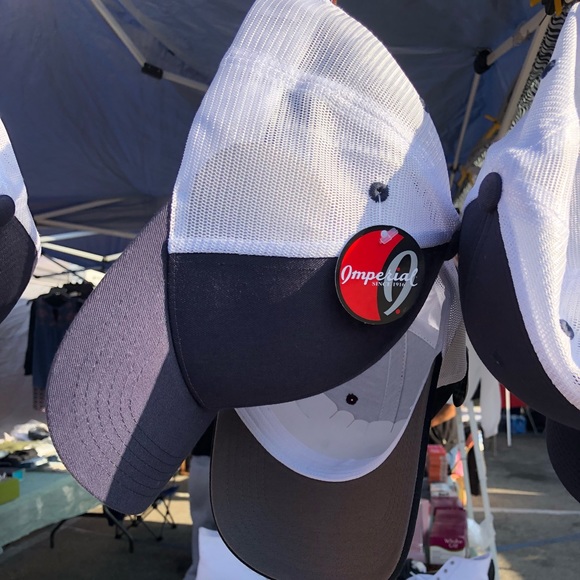 Set of 2 Hats & Adidas Pullover Sweatshirt Top NWT - Picture 5 of 7